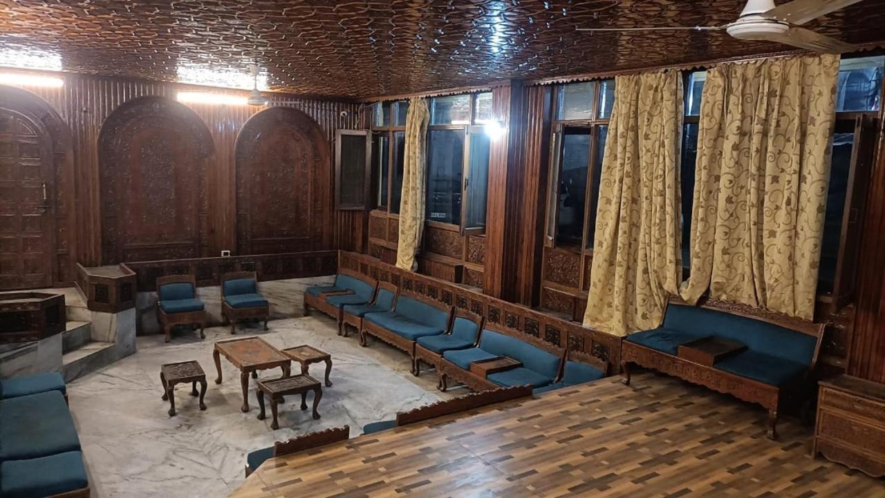Kashmir Hill Town Hotel Srinagar  Exterior photo